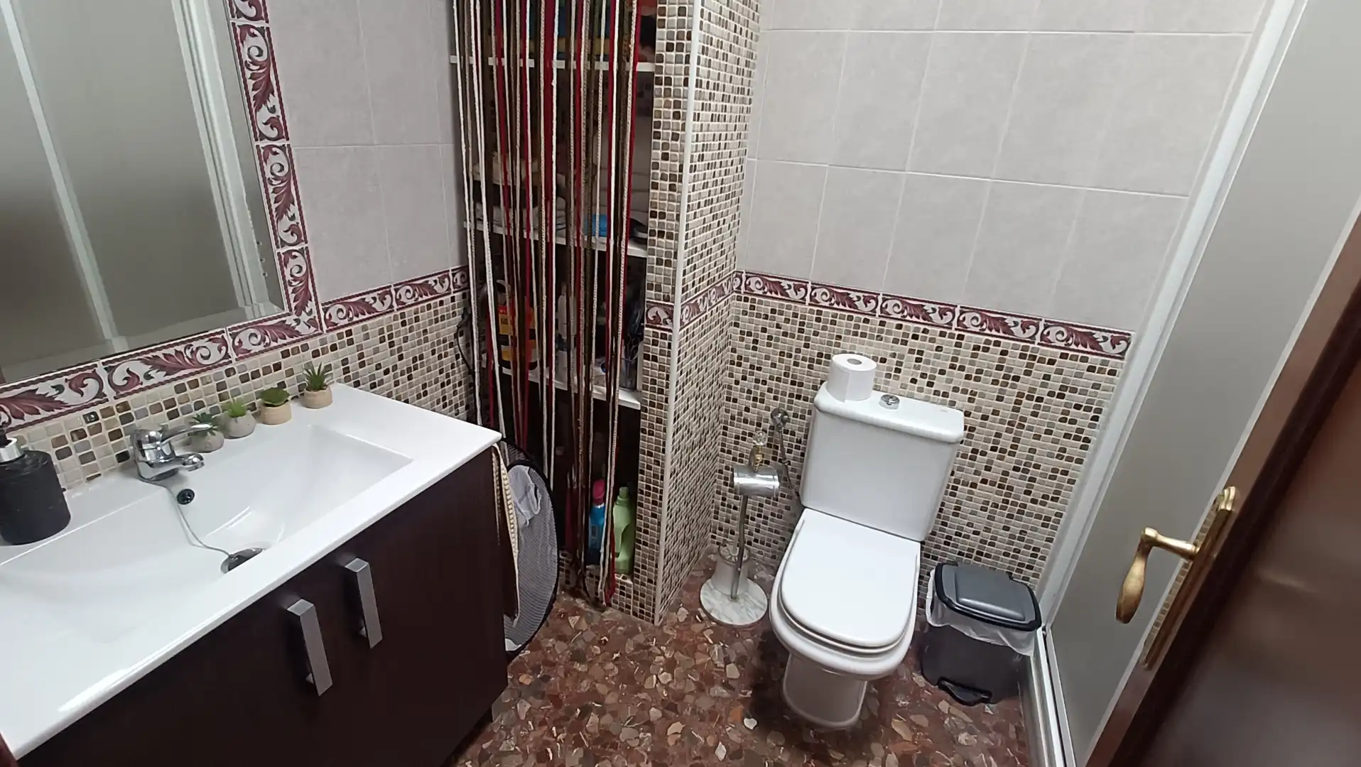 Bany de Casa o xalet en venda en Isla Cristina amb Terrassa, Moblat i Balcó