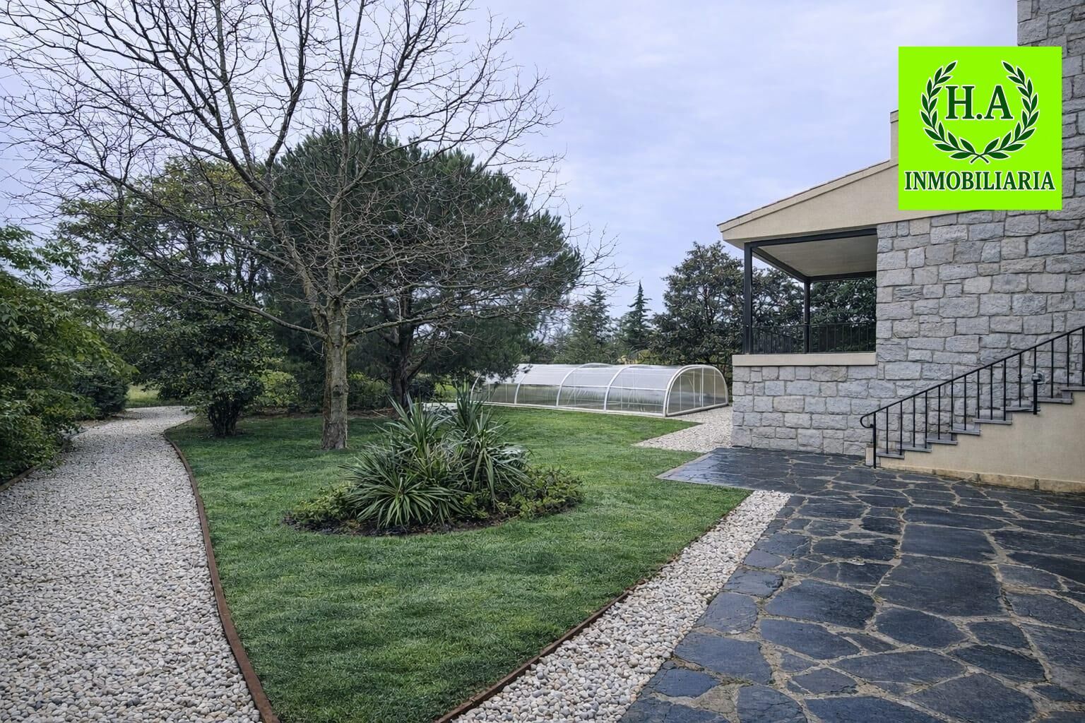 Jardí de Casa o xalet en venda en El Molar (Madrid) amb Piscina