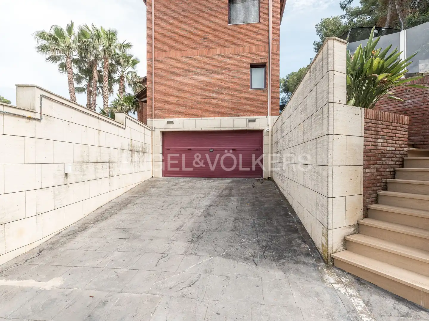Parking of Houses for rent in Castelldefels  with Air Conditioner, Heating and Private garden