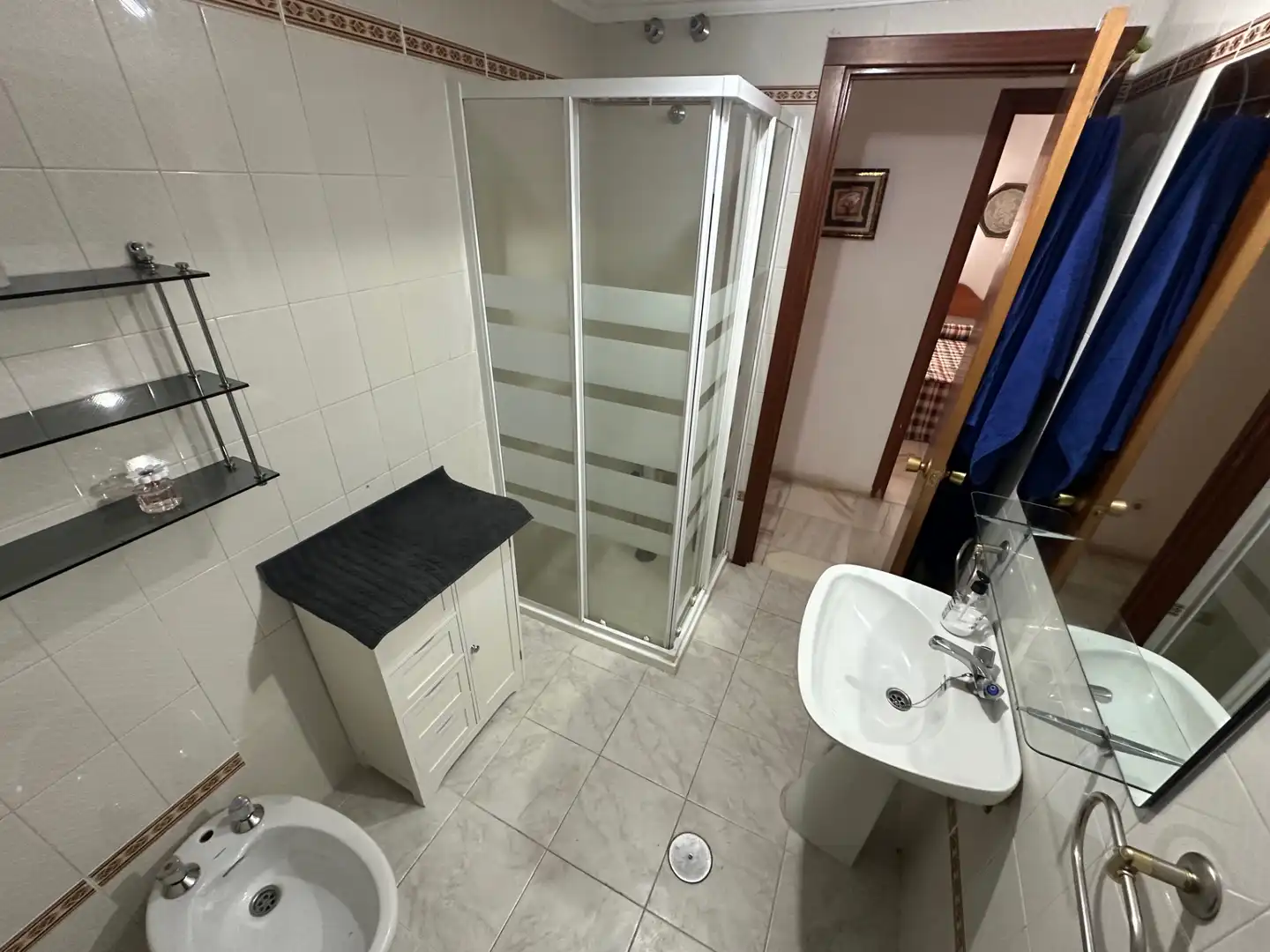 Baño de Piso en venta en Benalmádena con Terraza, Trastero y Amueblado