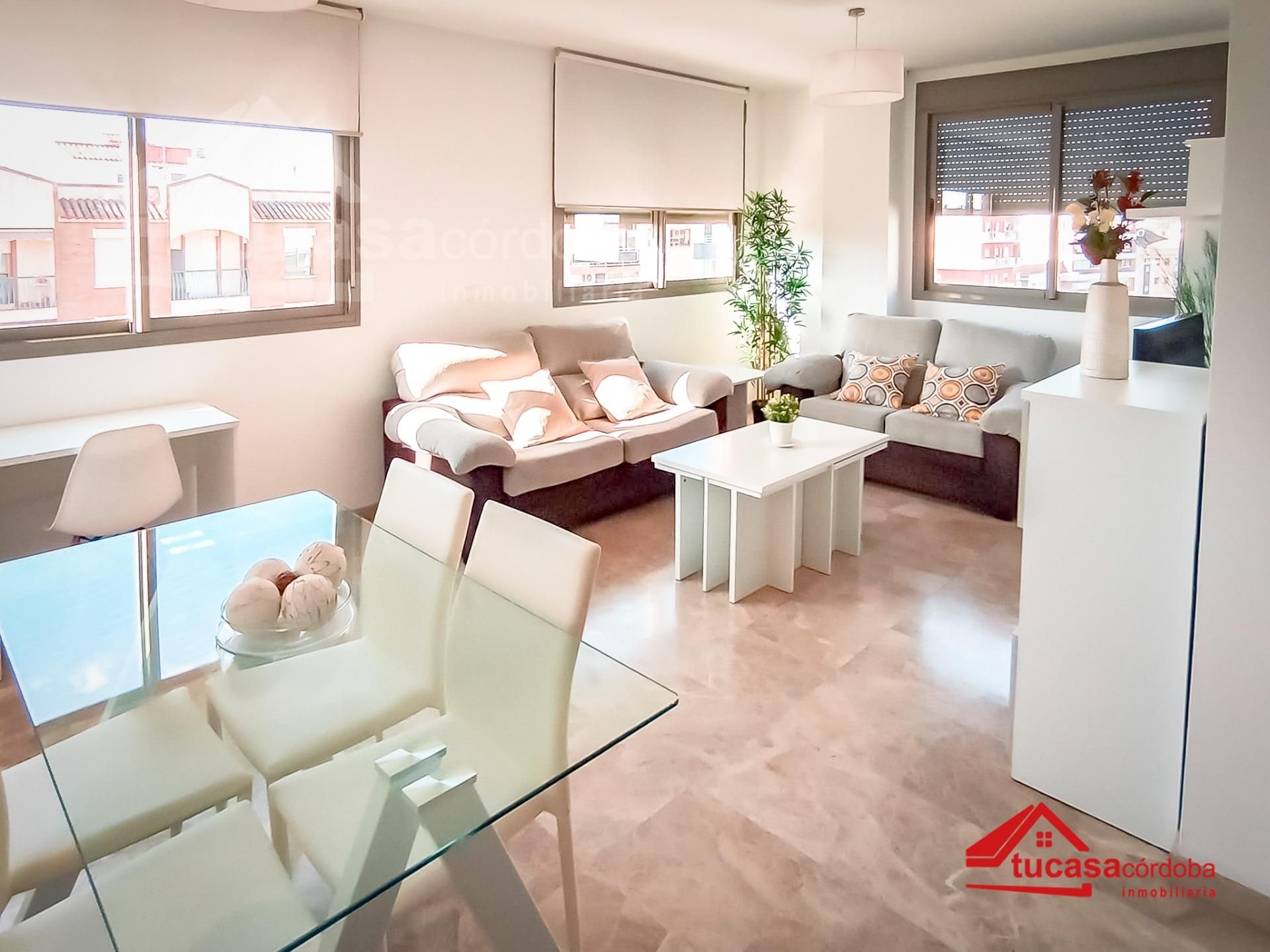 Sala d'estar de Pis en venda en  Córdoba Capital amb Aire condicionat, Calefacció i Piscina comunitària