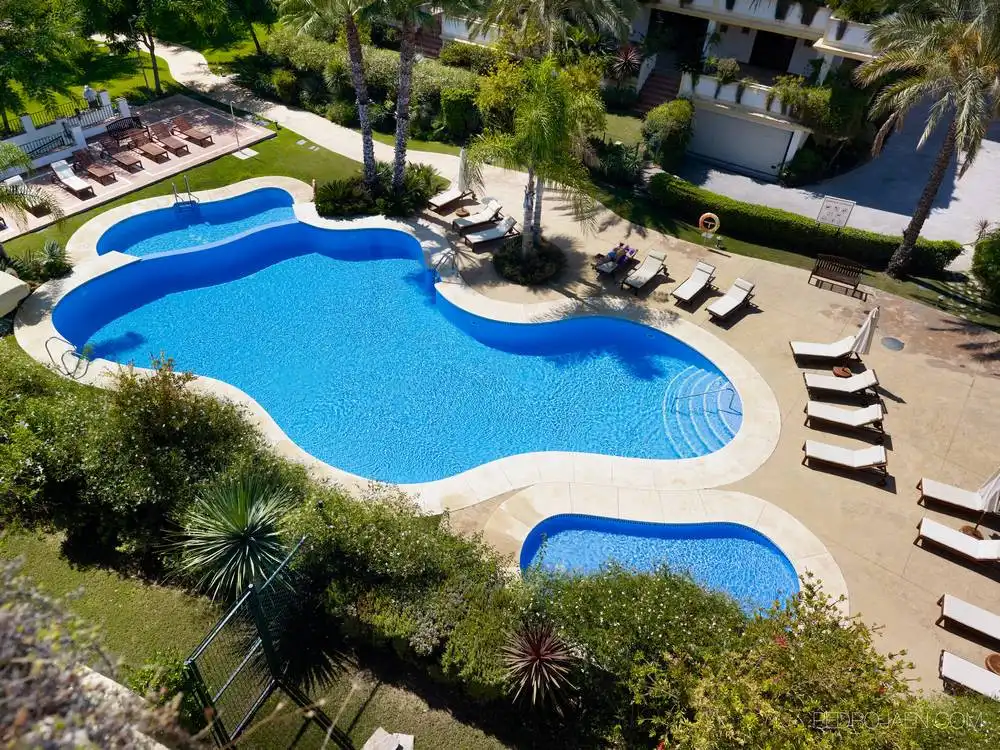 Swimming pool of Ground floor for rent in Marbella  with Air Conditioner, Private garden and Terrace