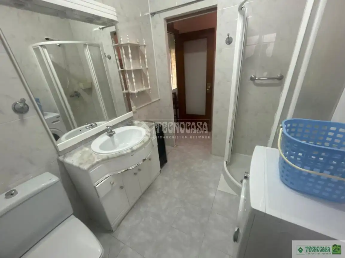 Baño de Piso en venta en Ciudad Real con Aire acondicionado y Calefacción