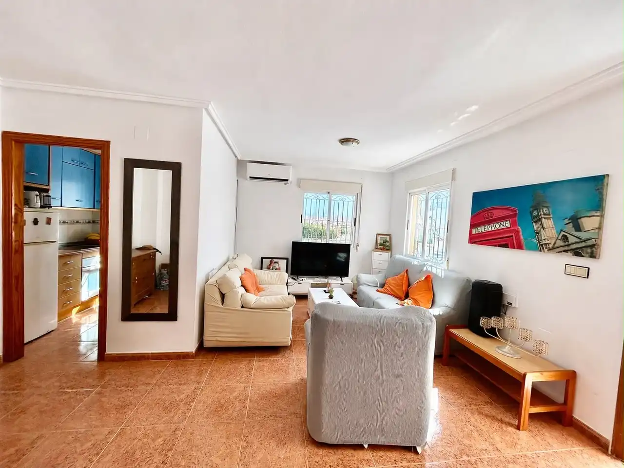 Casa aparellada amb terrassa en venda a Orihuela Costa, imagen 5