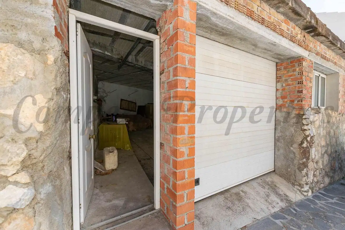 Aparcament de Casa o xalet en venda en Salares amb Jardí privat