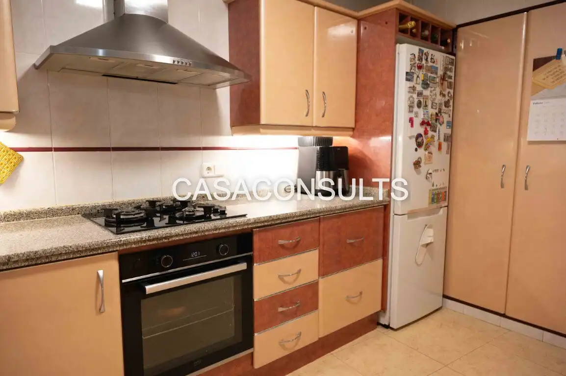 Casa con terraza en venta en Carrer del Doctor Boix Moliner, imagen 3
