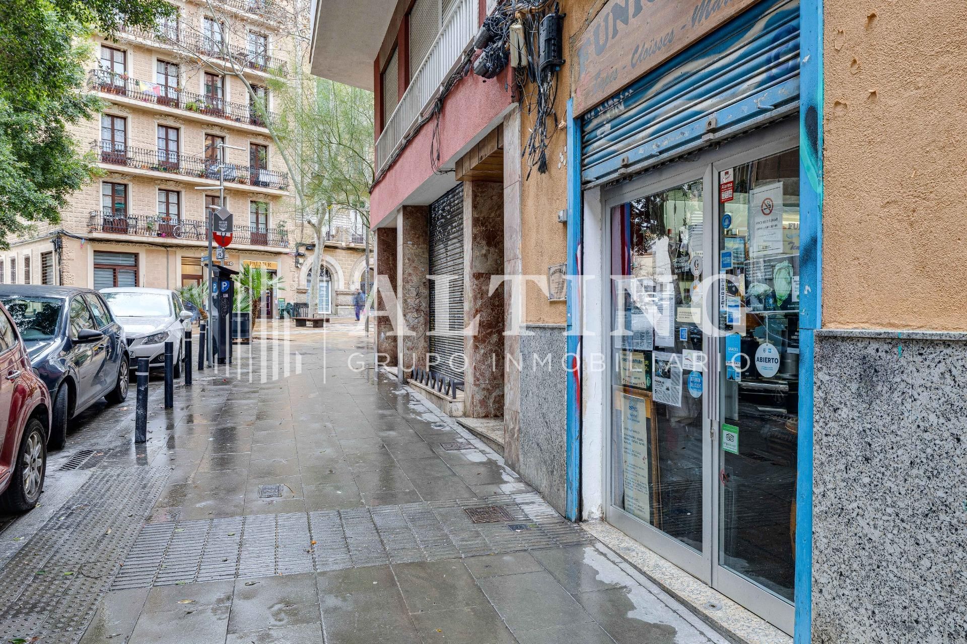 Vista exterior de Local de lloguer en  Barcelona Capital amb Aire condicionat i Moblat