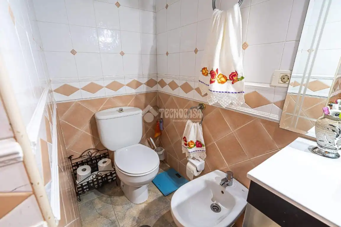 Piso con piscina en venta en C. la Colina, imagen 18
