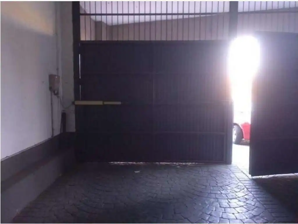 Aparcament amb ascensor en venda a Calle Valentina Pinelo, imagen 3