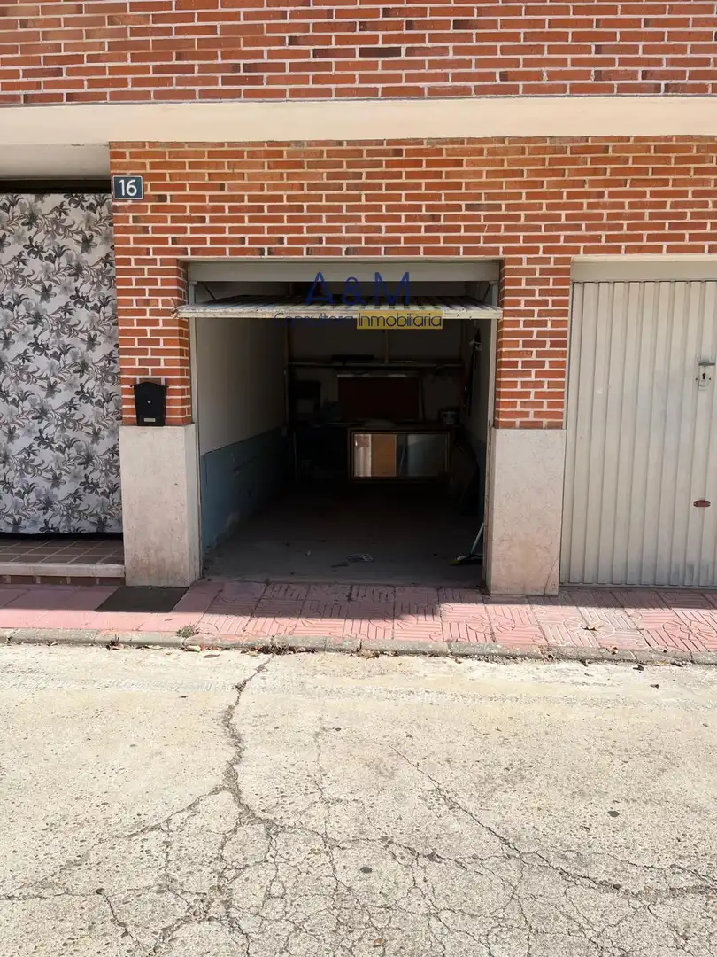 Parkplatz von Wohnung zum Verkauf in Nava del Rey mit Heizung und Abstellraum