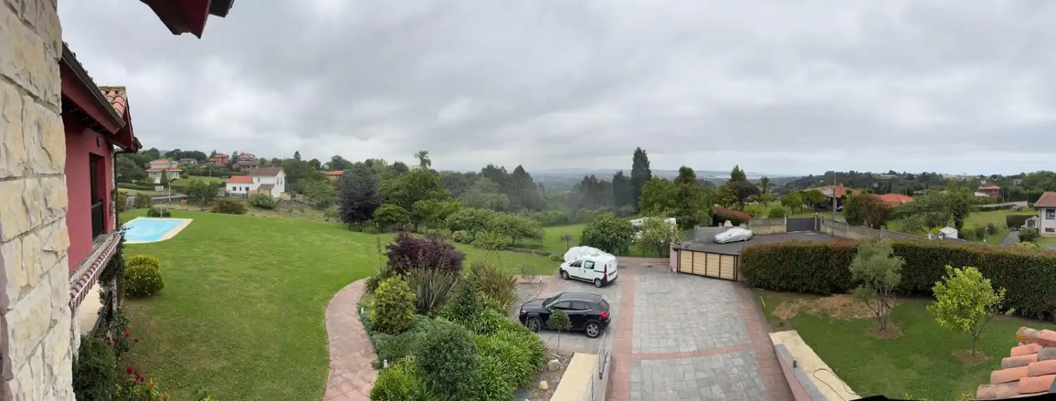 Jardín de Casa o chalet en venta en Gijón  con Calefacción, Terraza y Trastero