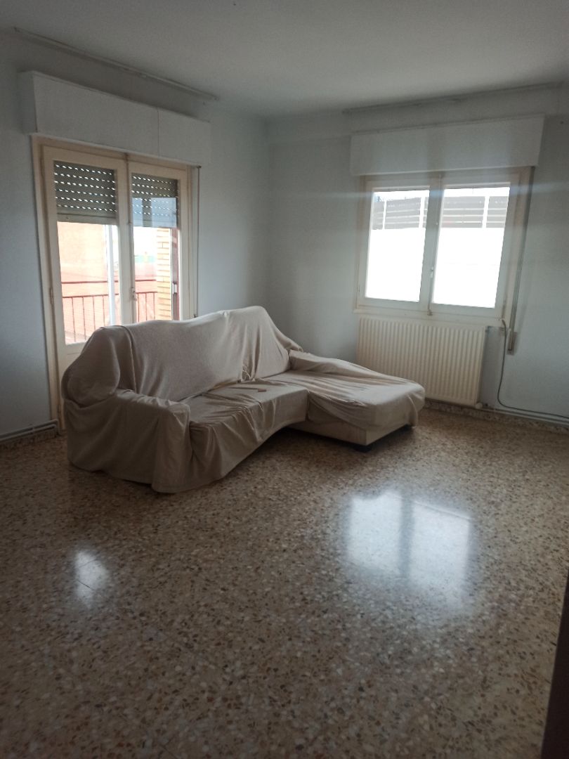 Living room of Flat for sale in Cortes  with Heating, Terrace and Storage room
