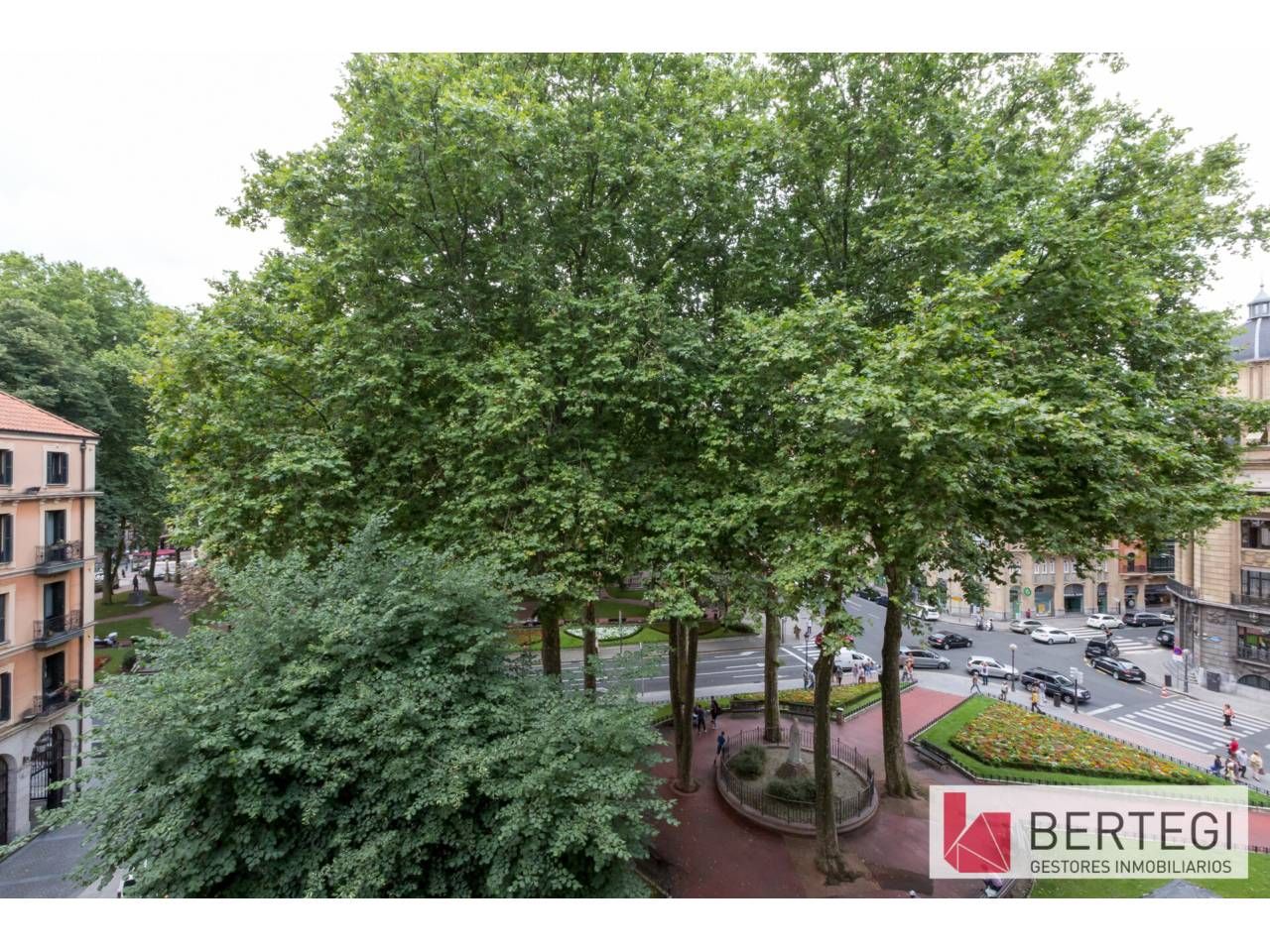 Terrassa de Pis en venda en Bilbao  amb Calefacció i Balcó