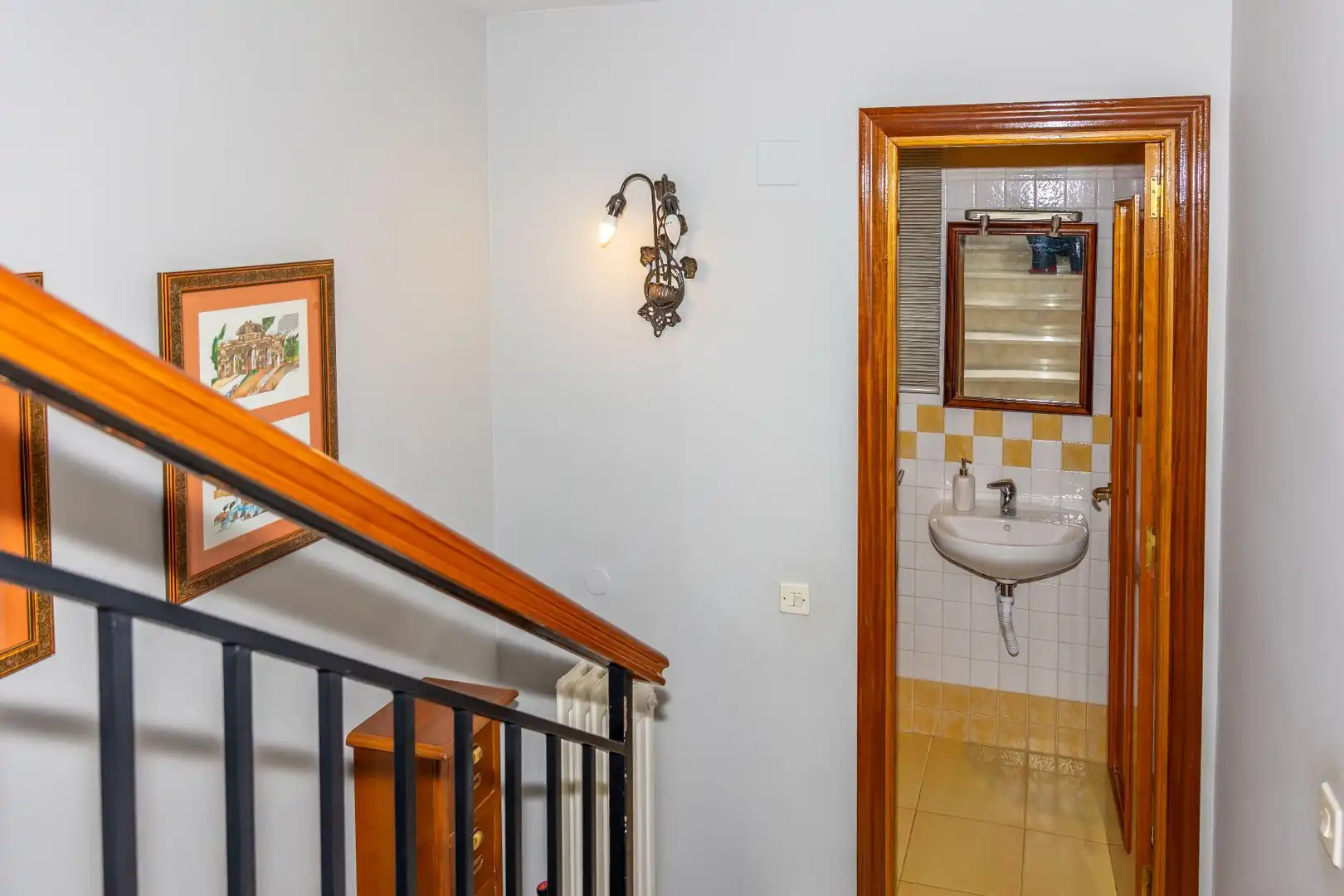 Casa adosada en venda a MARIA ZAMBRANO, 26, Guadix