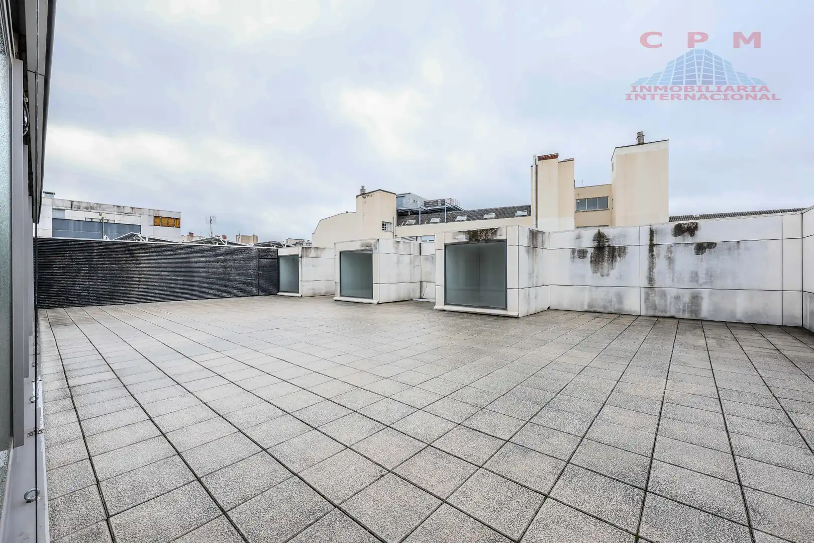 Terraza de Oficina de alquiler en Madrid con Aire acondicionado, Calefacción y Alarma