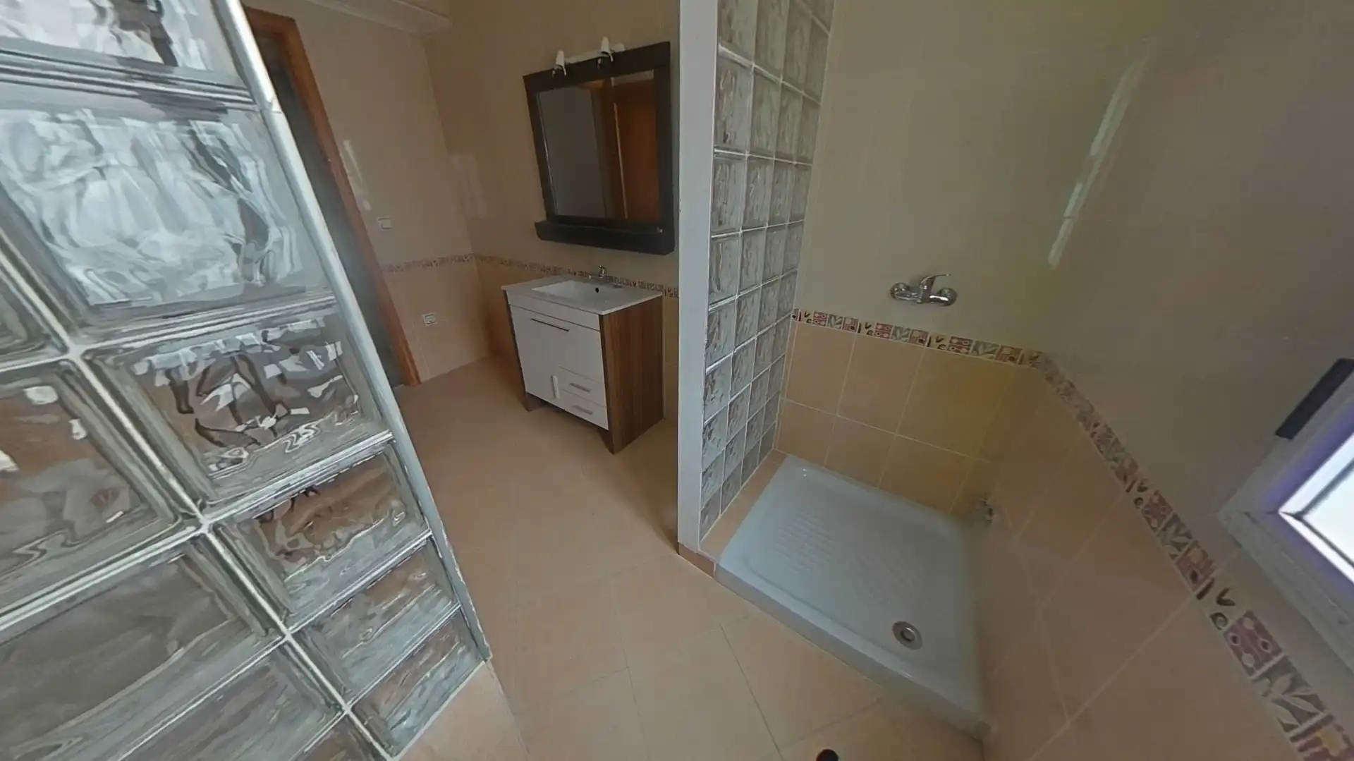 Baño de Casa o chalet en venta en Arjona con Jardín privado y Terraza