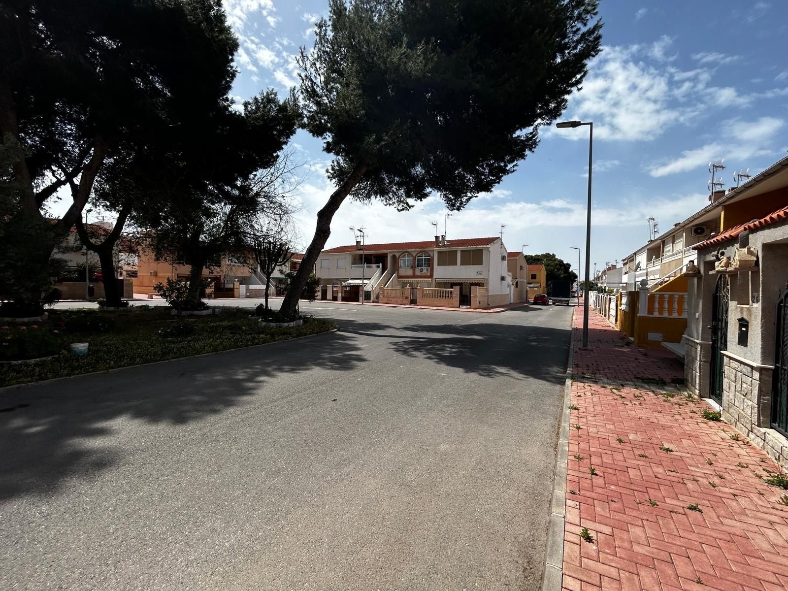 Exterior view of Duplex for sale in Torrevieja  with Terrace and Balcony