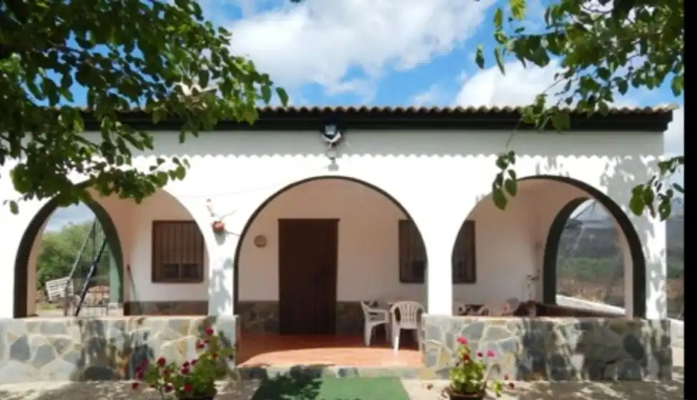 Casa rustica con giardino in vendita a Parcela LA CUEVA