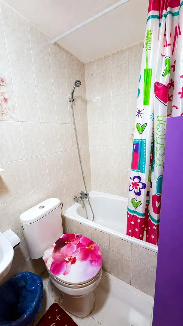 Baño de Estudio en venta en Torrevieja con Terraza y Piscina comunitaria