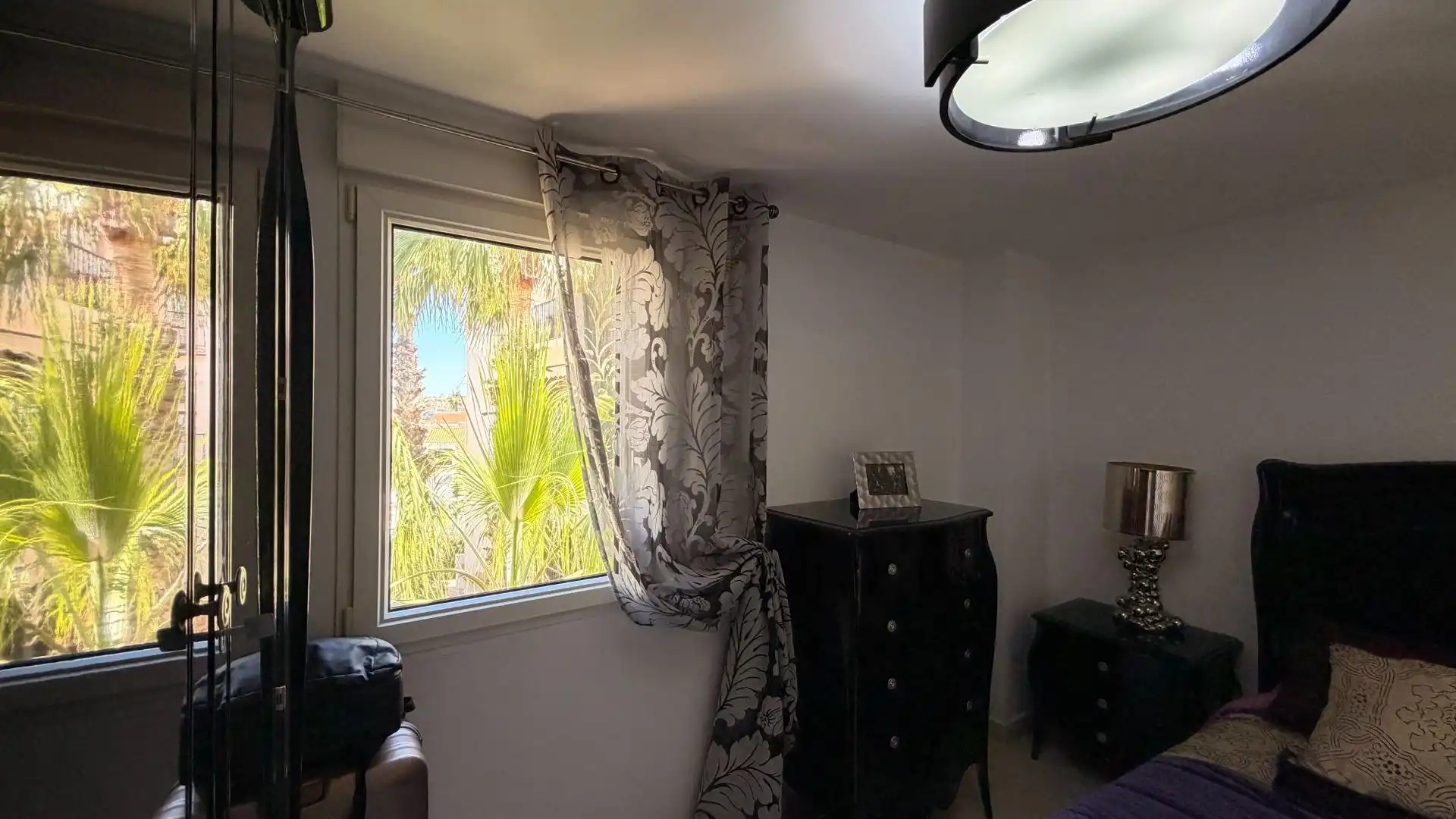 Habitación de Apartamento en venta en Torrevieja con Aire acondicionado, Terraza y Amueblado