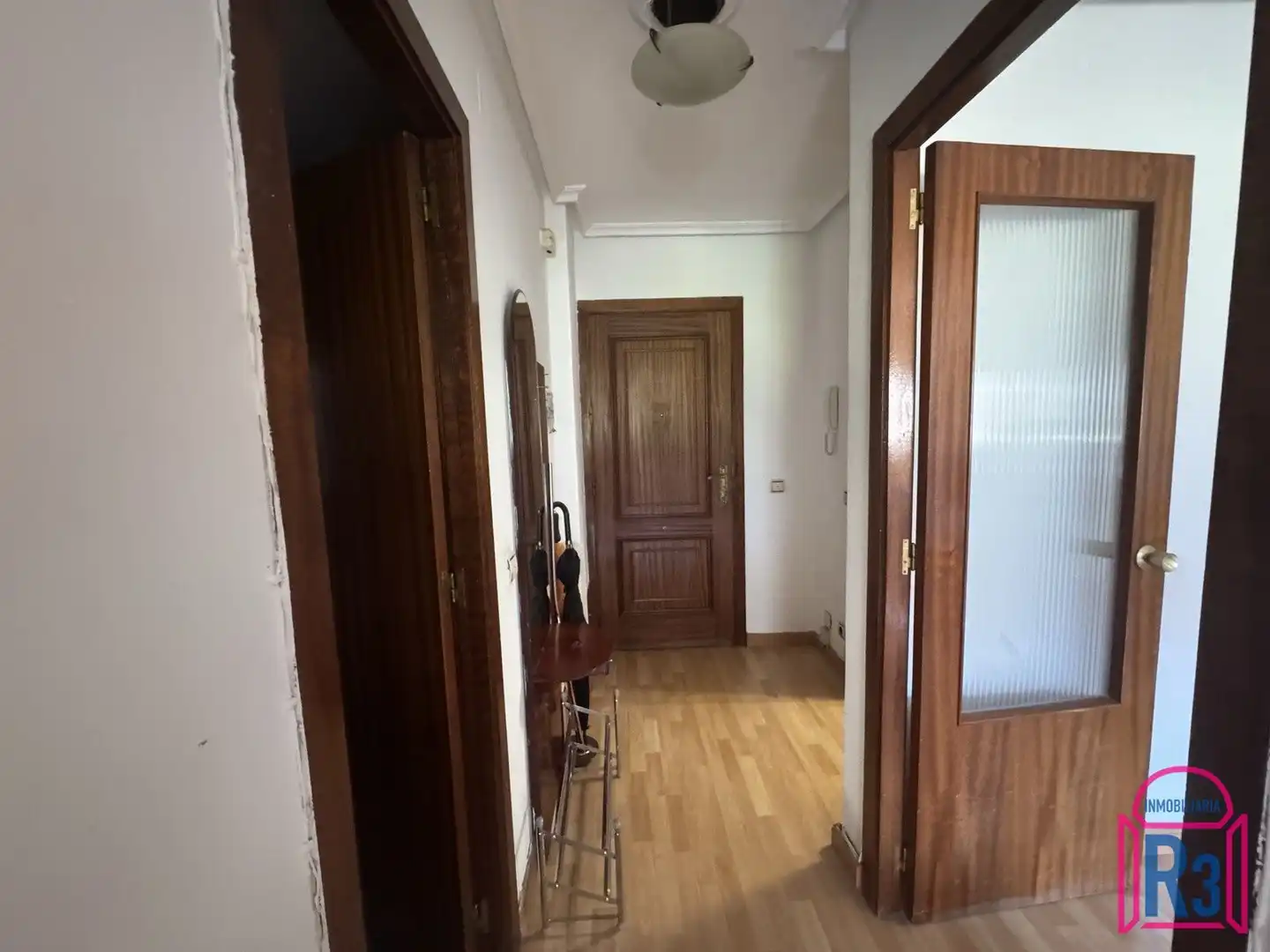 Apartament en venda en León Capital  amb Calefacció, Terrassa i Moblat