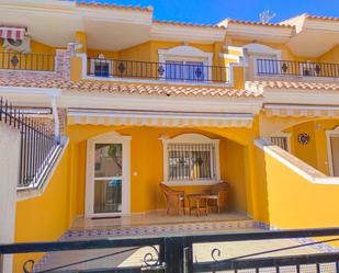 Exterior view of Single-family semi-detached for sale in Los Alcázares  with Terrace