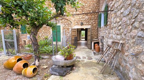 Propiedad con gran potencial y vistas espectaculares en el Valle de Sóller