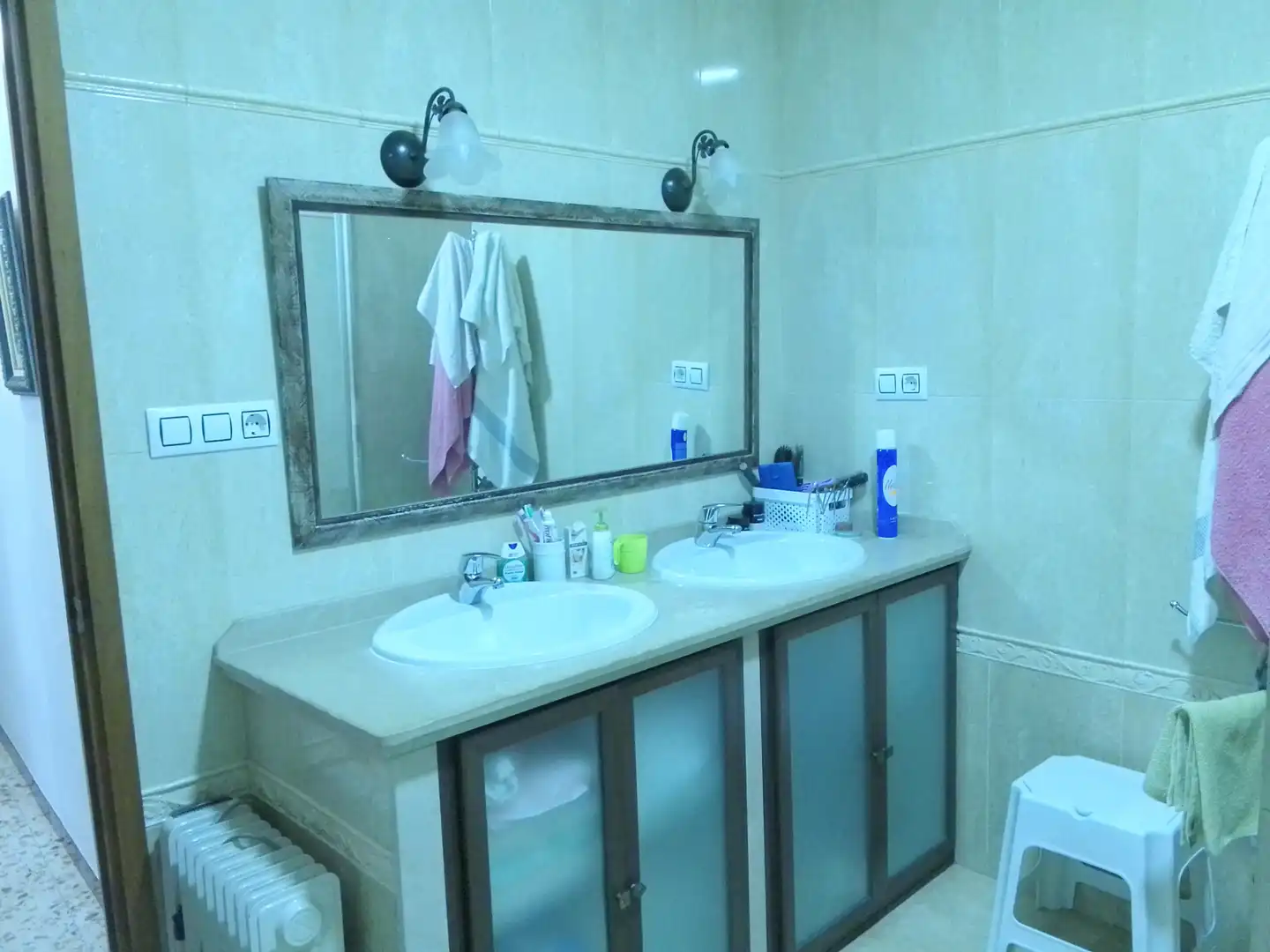 Bathroom of Houses for sale in Ubrique  with Terrace, Furnished and Oven