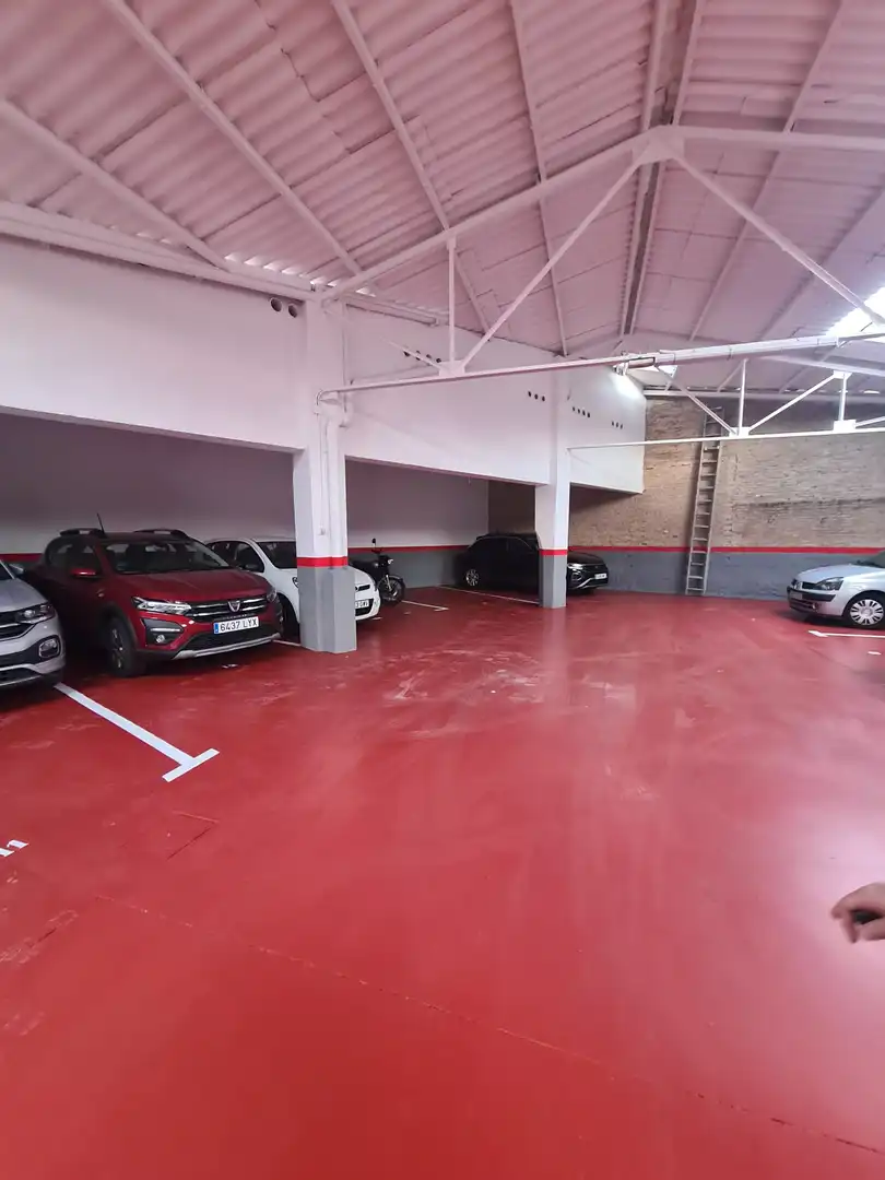 Einzelparkplatz zum Verkauf in Carrer de Sant Pere 48, imagen 2
