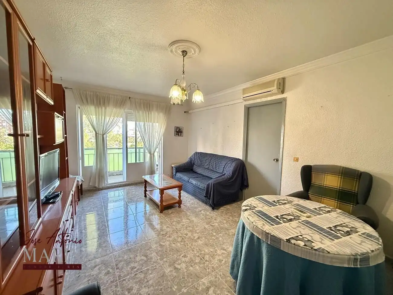 Sala de estar de Piso en venta en Badajoz con Aire acondicionado y Terraza