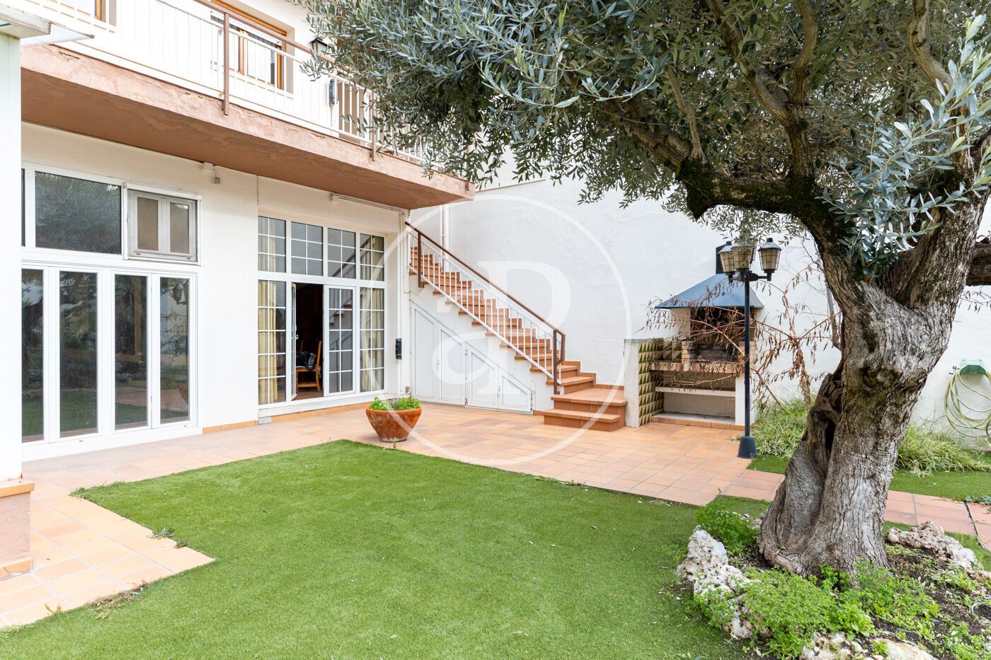 Jardí de Casa adosada en venda en Sabadell amb Aire condicionat, Calefacció i Jardí privat