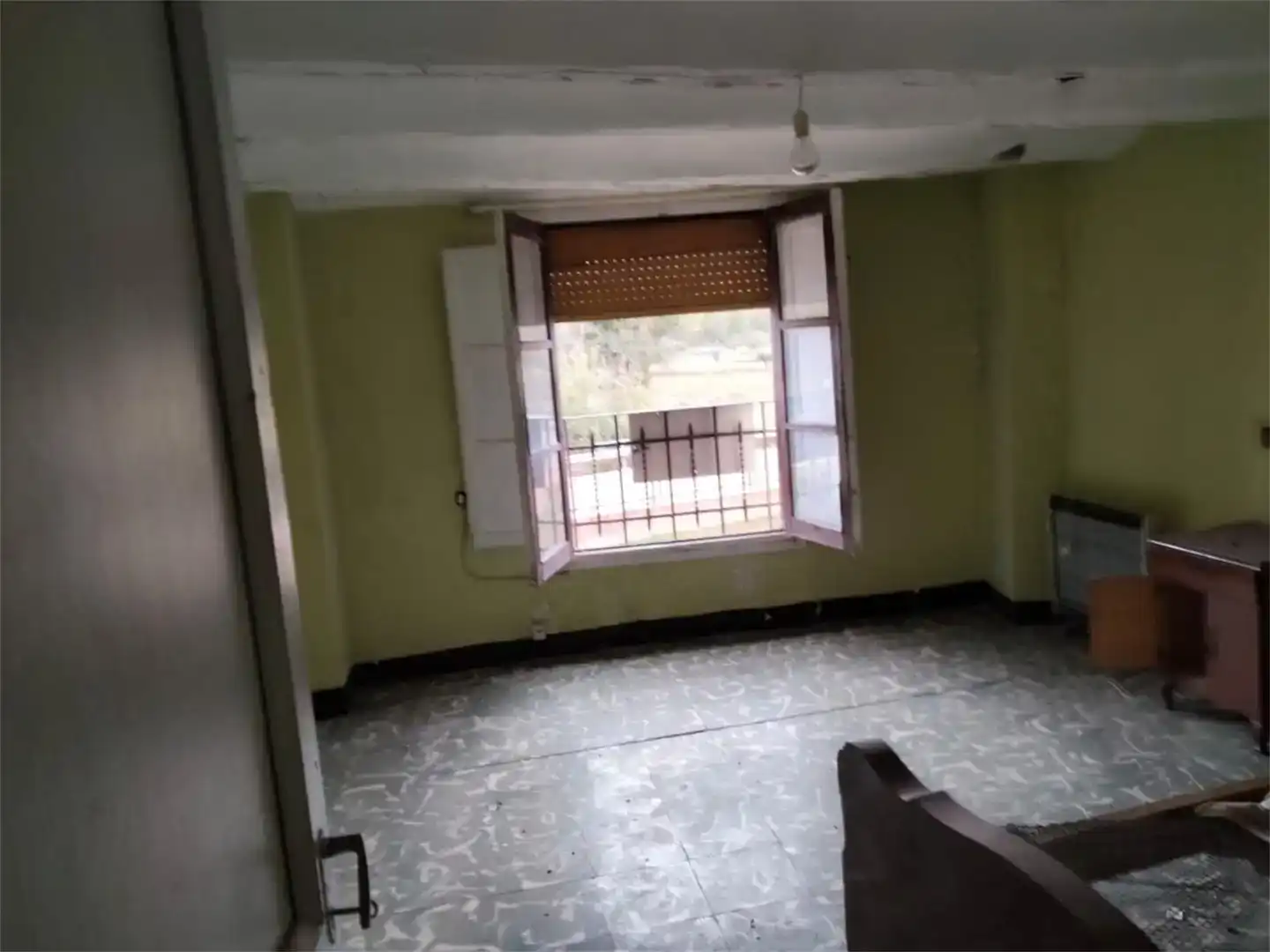 Sala d'estar de Casa adosada en venda en Torres de Albarracín