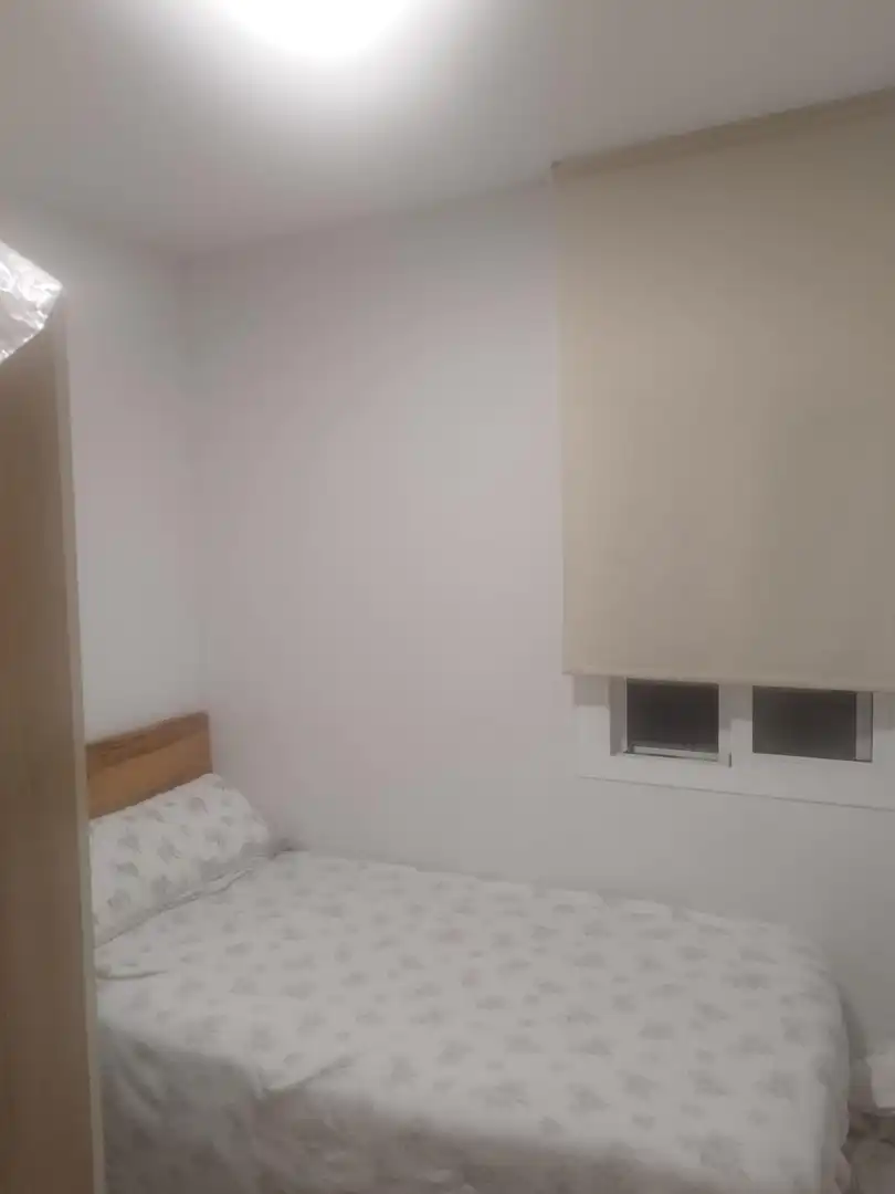 Schlafzimmer von Erdgeschoss zur Miete in Sevilla