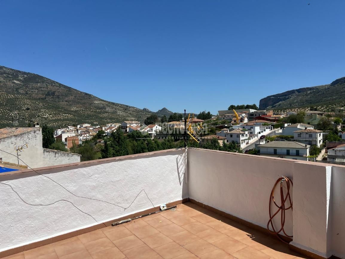 Exterior view of Single-family semi-detached for sale in Los Villares  with Terrace and Balcony