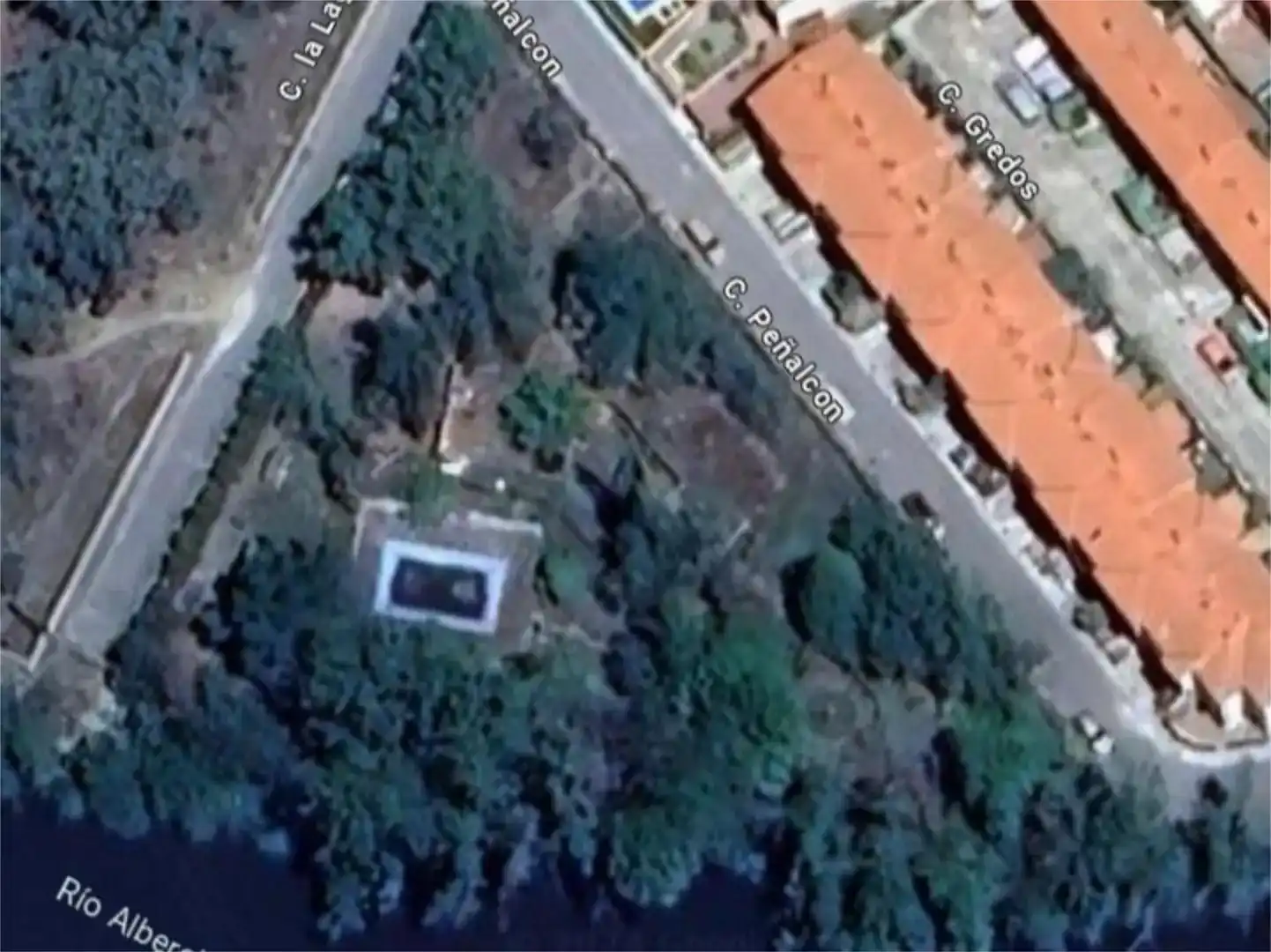 Residencial en venta en Navaluenga, Ávila