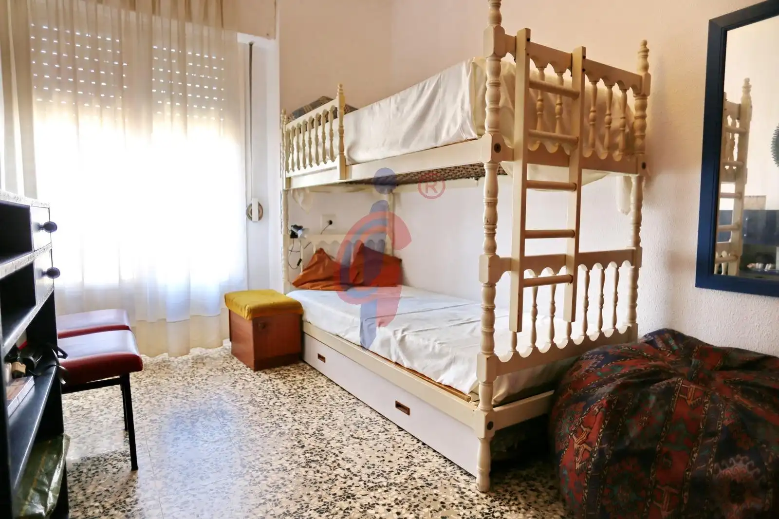 Habitación de Apartamento en venta en Guardamar del Segura con Amueblado y Balcón