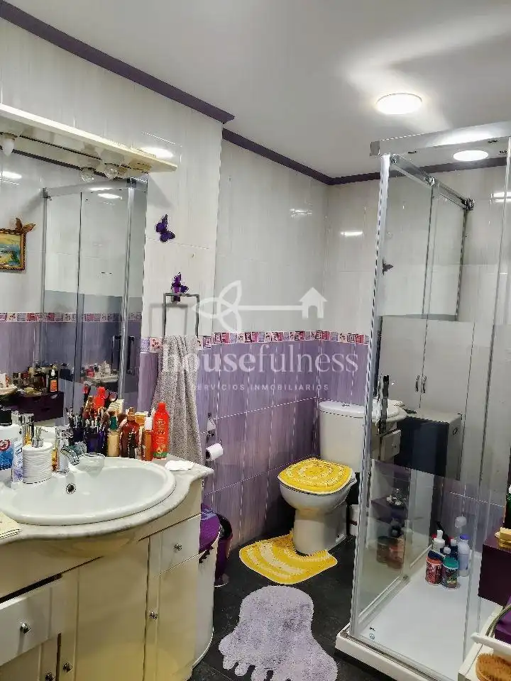 Baño de Piso en venta en Ferrol con Calefacción