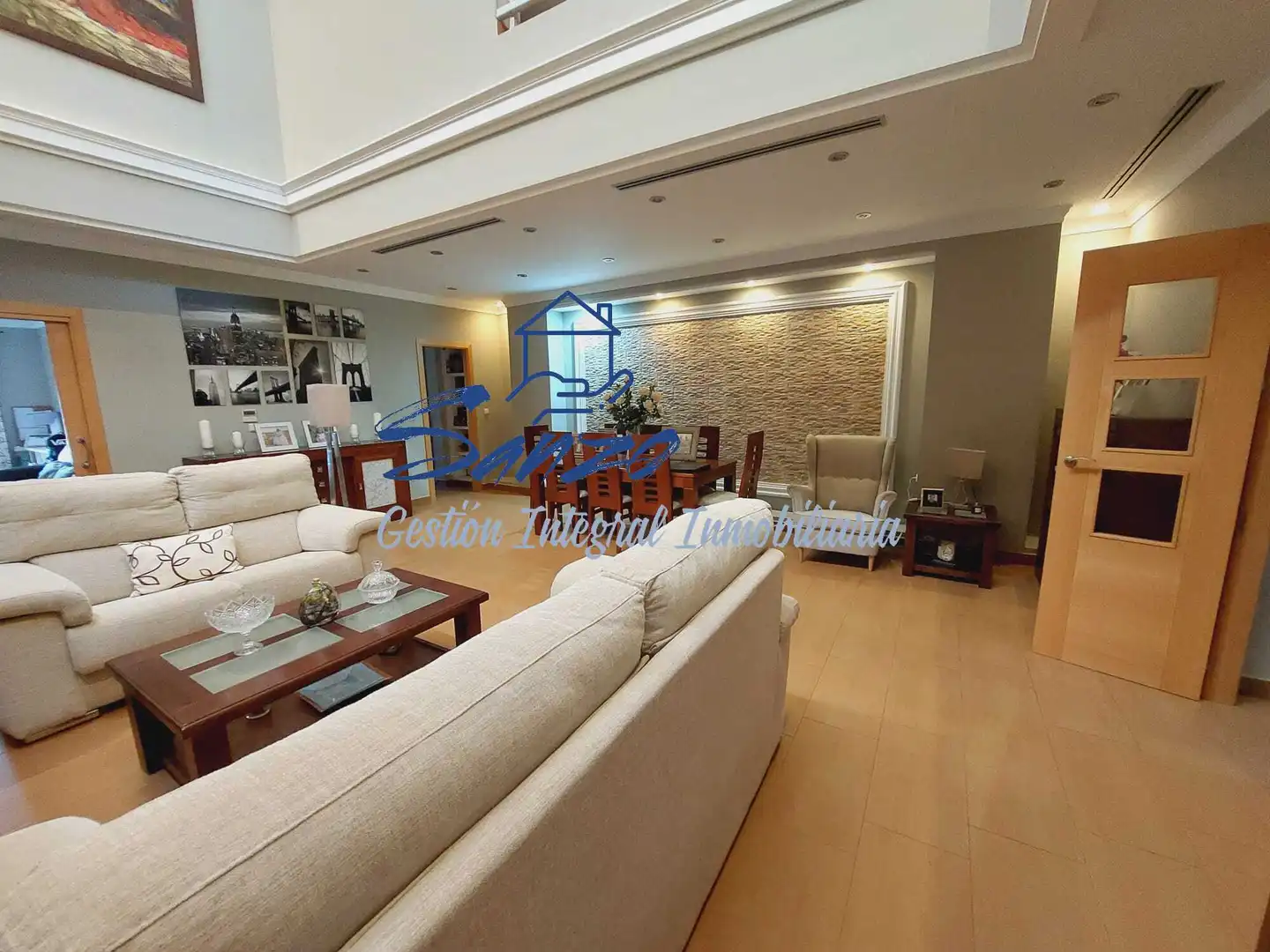Sala de estar de Casa o chalet en venta en Antequera con Aire acondicionado, Calefacción y Terraza