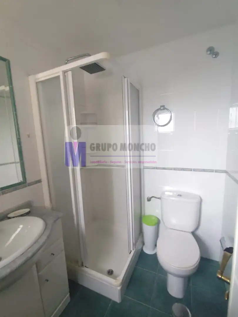 Bany de Apartament en venda en Allariz amb Calefacció, Moblat i Forn