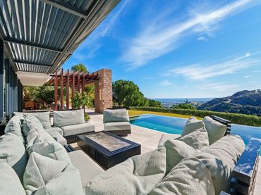 Xalet amb piscina en venda a El Madroñal