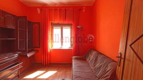 Foto 4 de Edifici en venda a Calle Leandro Domínguez, Lugones, Asturias