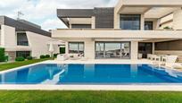 Swimming pool of House or chalet for sale in Boadilla del Monte  with Air Conditioner, Swimming Pool and Balcony