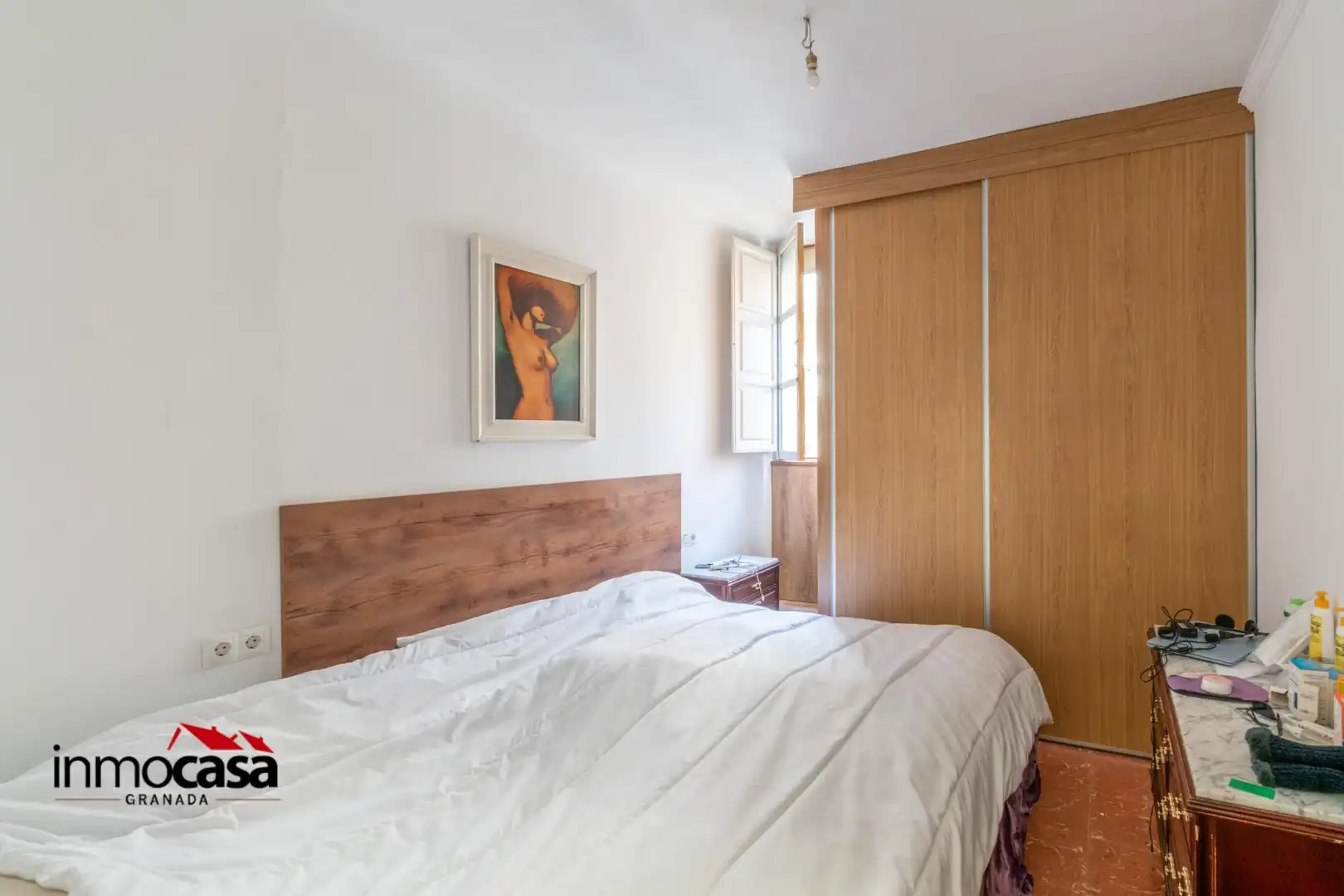 Habitación de Edificio en venta en Granada