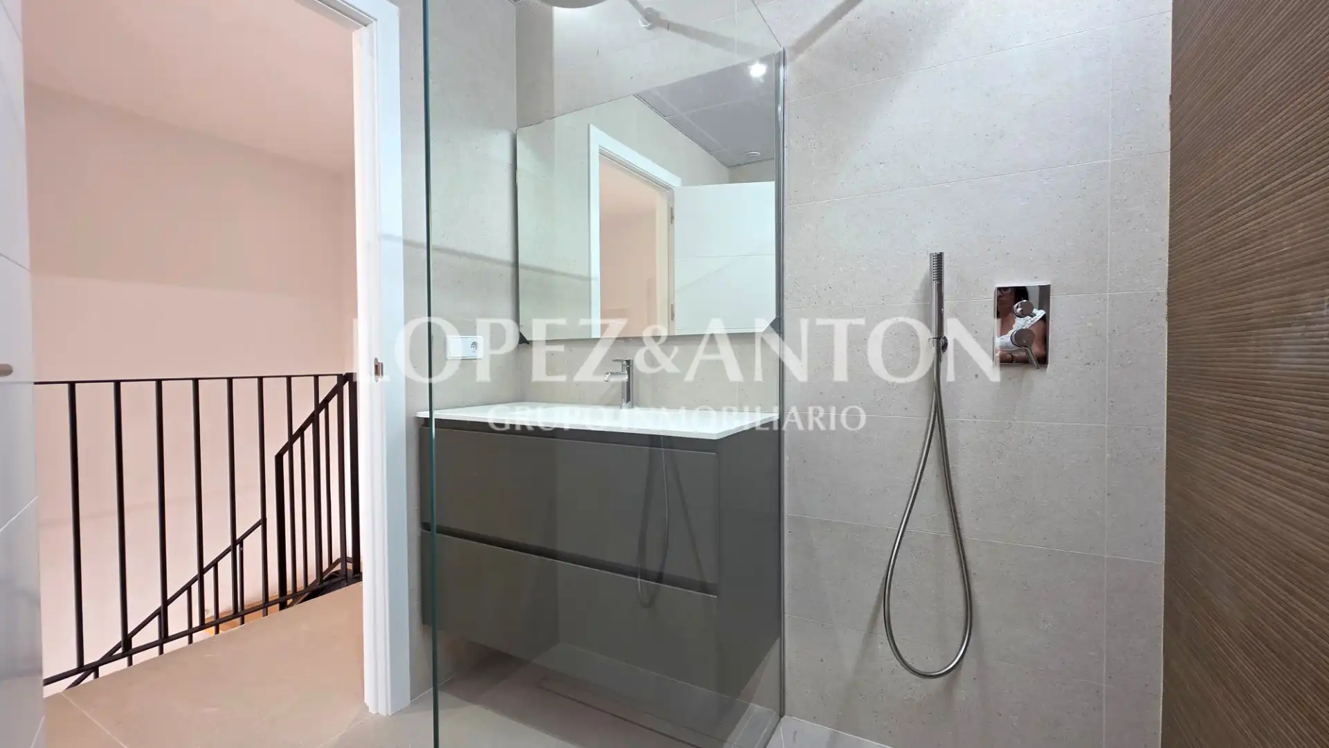 Baño de Casa adosada en venta en Benaguasil con Aire acondicionado, Calefacción y Terraza