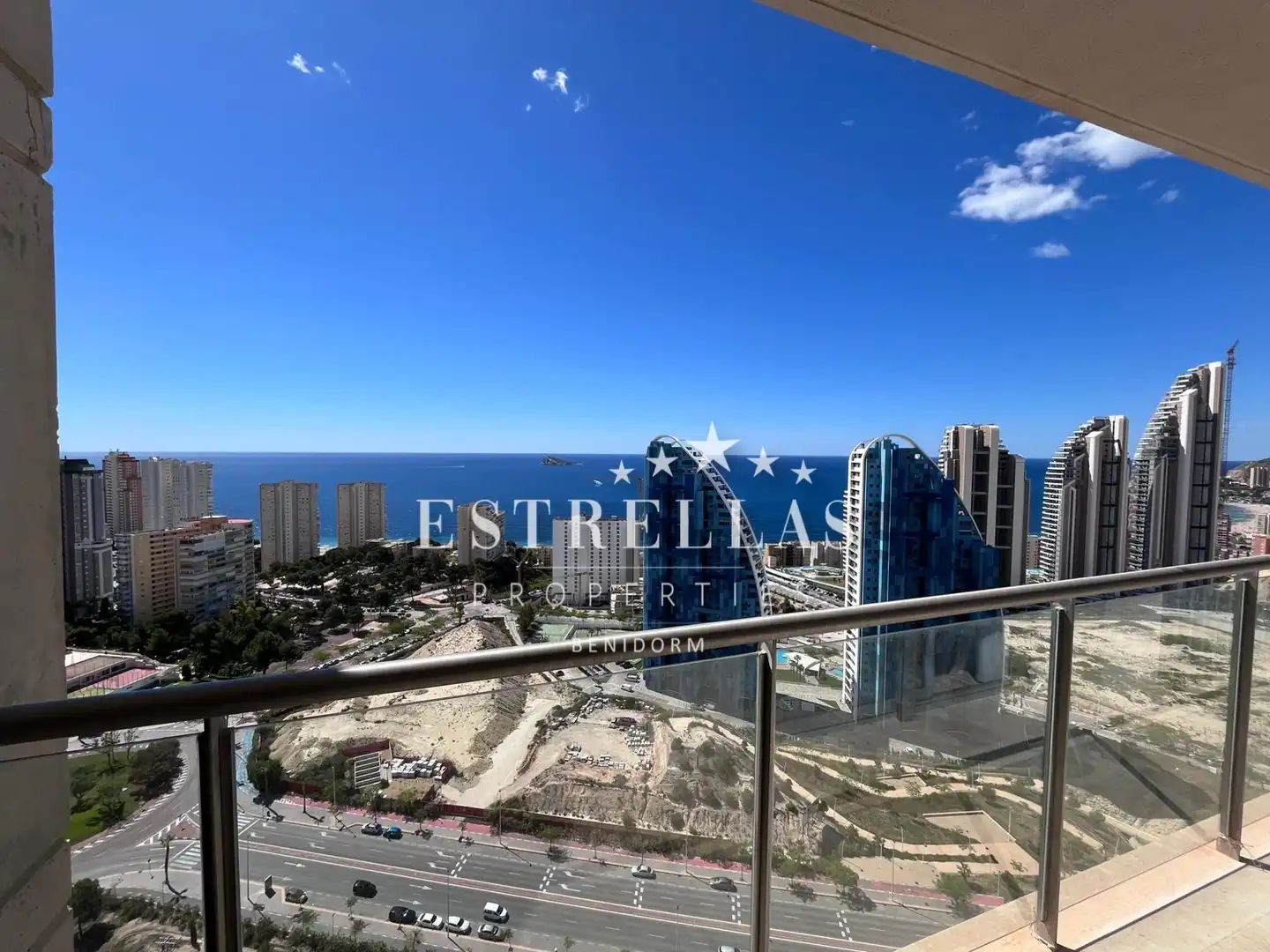 Apartament amb terrassa en venda a Via Parque, imagen 3