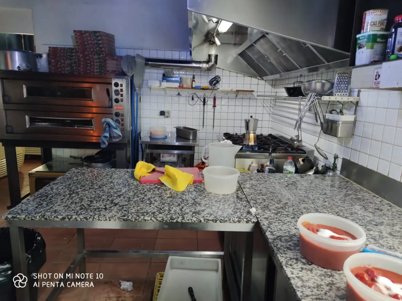 Kitchen of Commercial properties for rent in Cornellà de Llobregat  with Air Conditioner