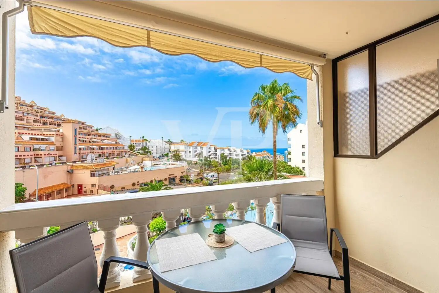 Vista exterior de Apartamento en venta en Arona con Aire acondicionado y Terraza