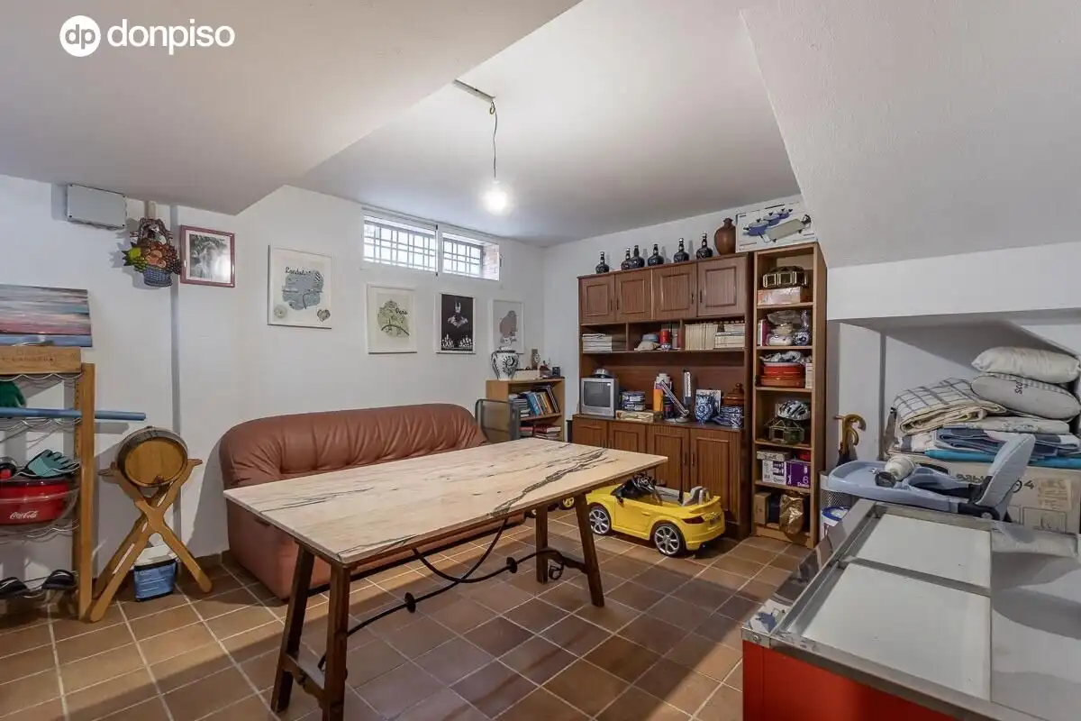 Haus mit Terrasse zum Verkauf in Calle LIMA, imagen 44