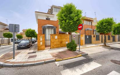 Exterior view of Single-family semi-detached for sale in Castilleja de la Cuesta  with Air Conditioner, Terrace and Storage room