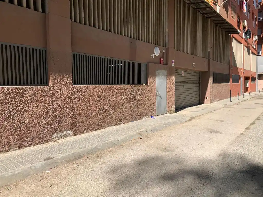 Aparcament de Garatge en venda en Barcelona